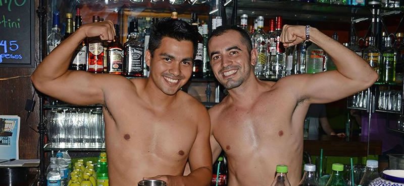 Anonimo gay bar Puerto Vallarta. 